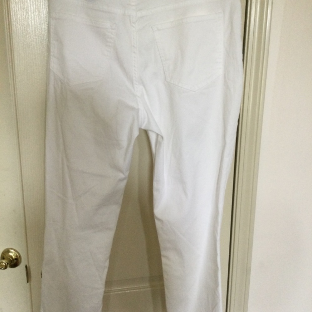 Lands End straight leg slightly cropped white jeans sz 12 - Picture 3 of 6